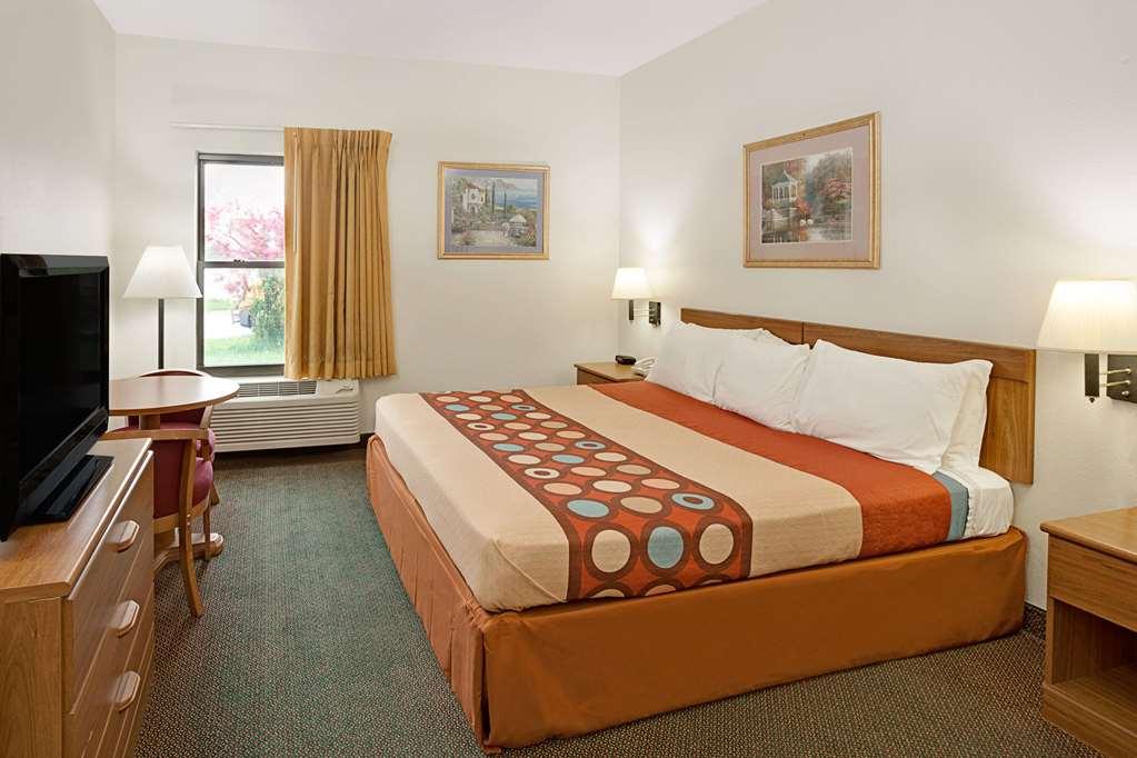 Super 8 By Wyndham Hampshire Il Hotel Cameră foto